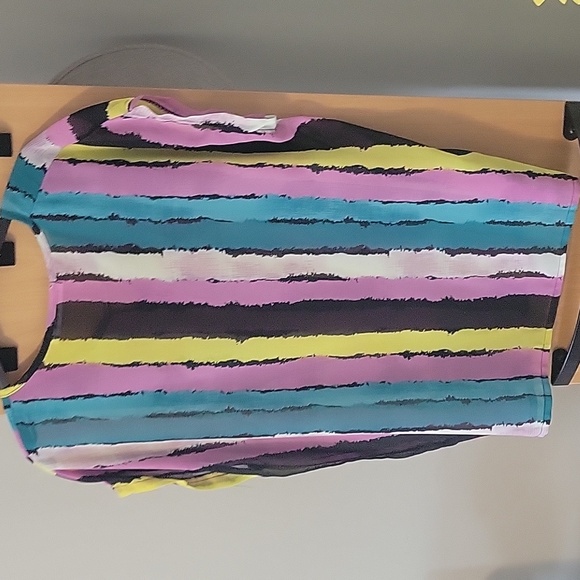 Today's Designer  XL sleeveless top - Picture 4 of 4